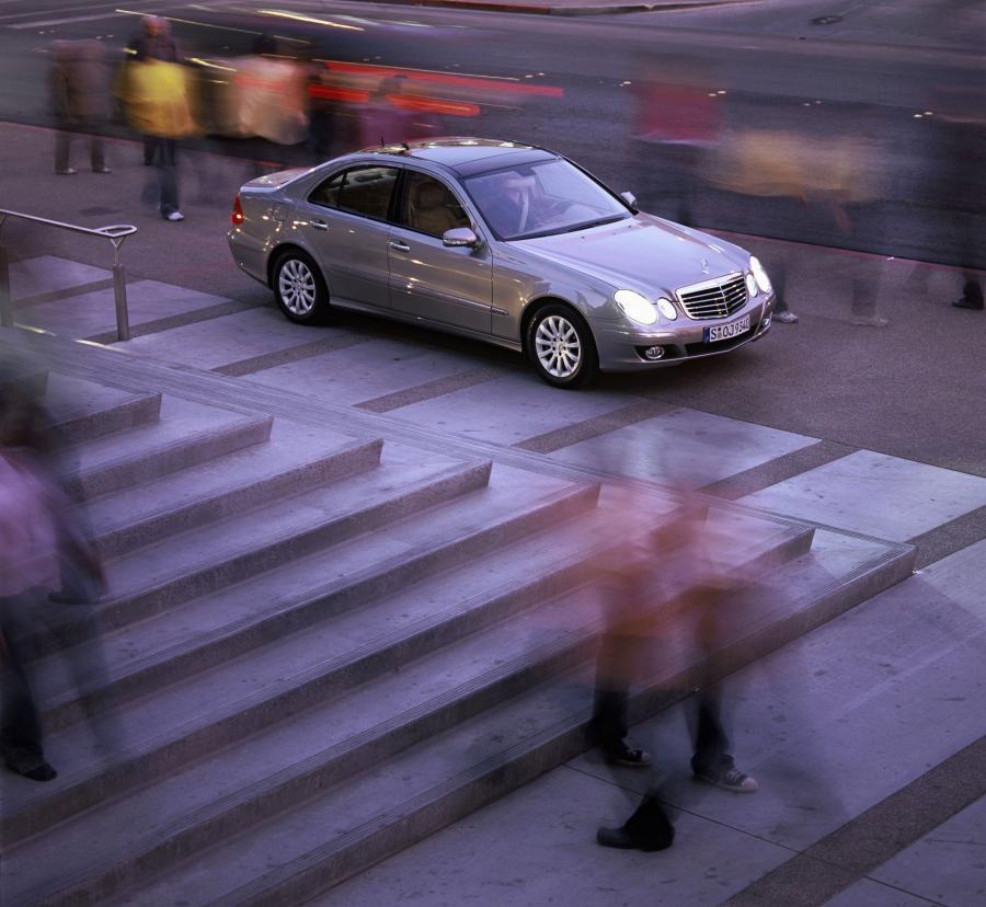  Mercedes-Benz E-Class 2007 года  (фото 57 из 80)